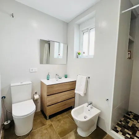 Leisa House Apartment